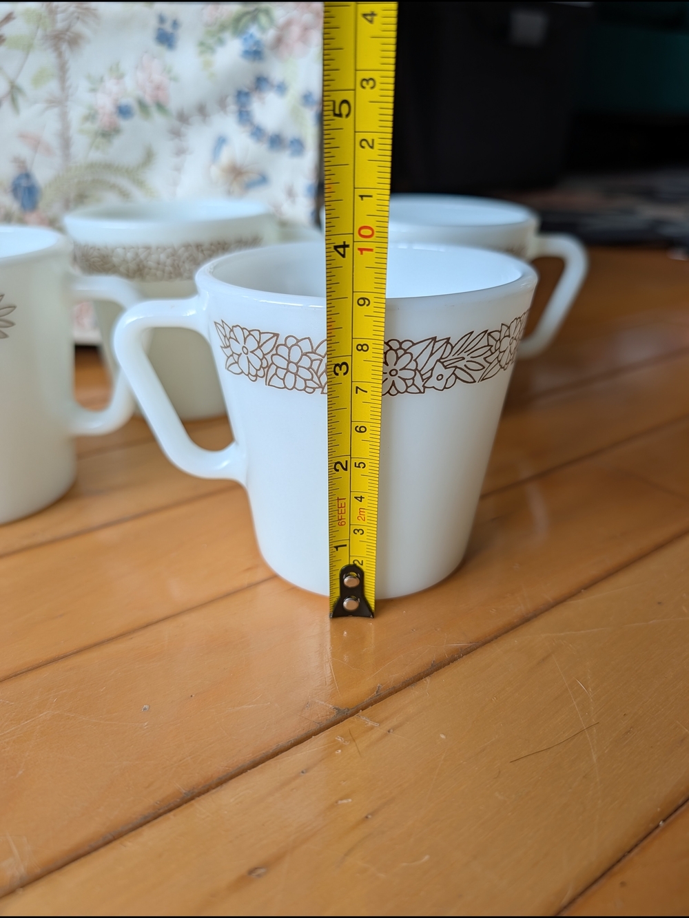 4 Vtg Pyrex Mugs - Picture 6 of 6